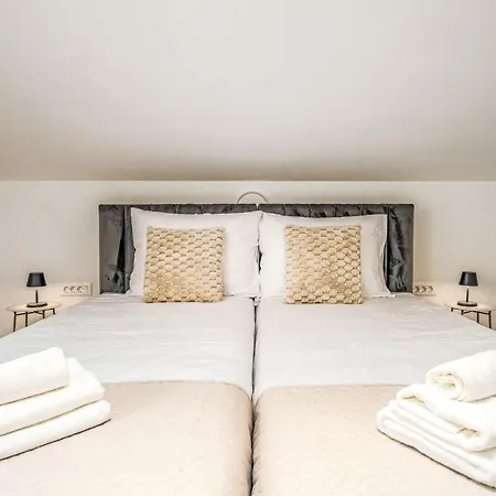 Apartment Mediterranee Oliva-2 By Interhome Funtana