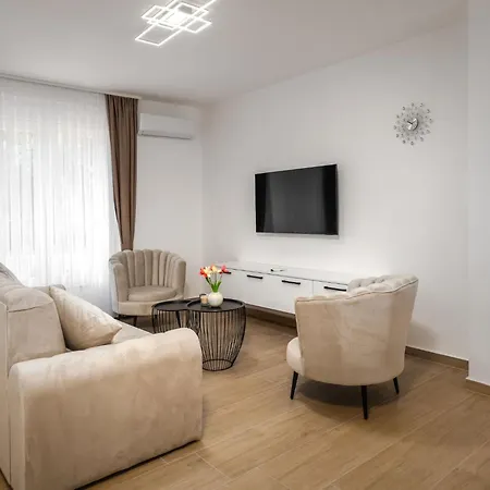 Apartment Mediterranee Oliva-2 By Interhome Funtana
